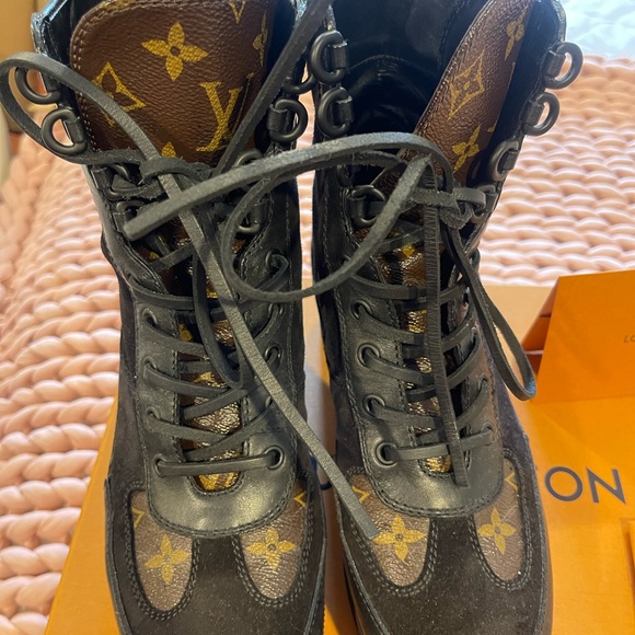 ✨Louis Vuitton Combat Boots✨ - Picture 7 of 12